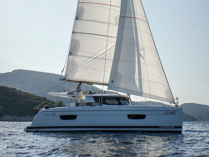 Fountaine Pajot Helia 44 Owner's Manual