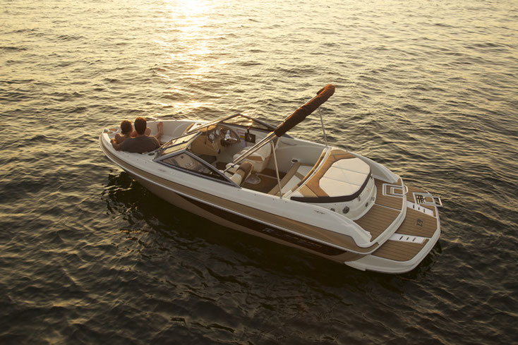 LARSON boat owner's manuals PDF